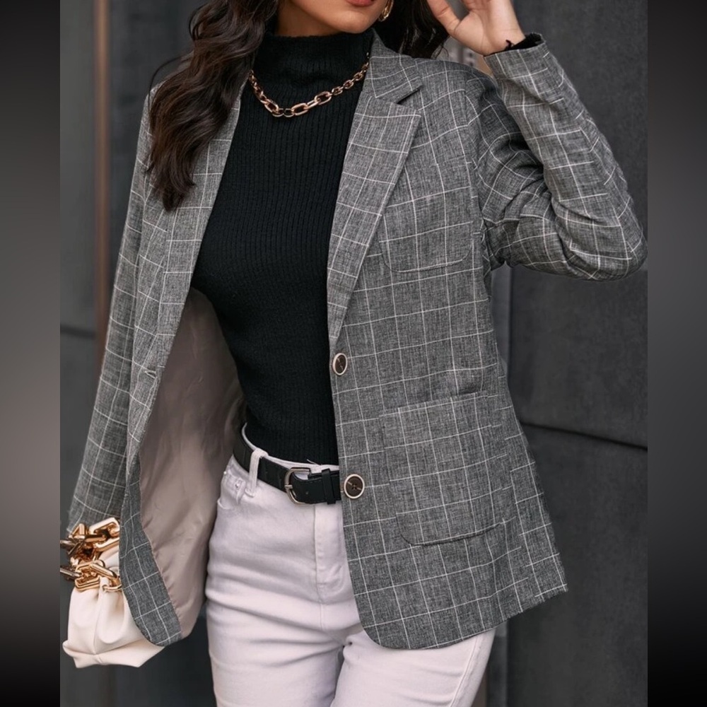 •SOLD•Gray Plaid Blazer - Picture 3 of 4